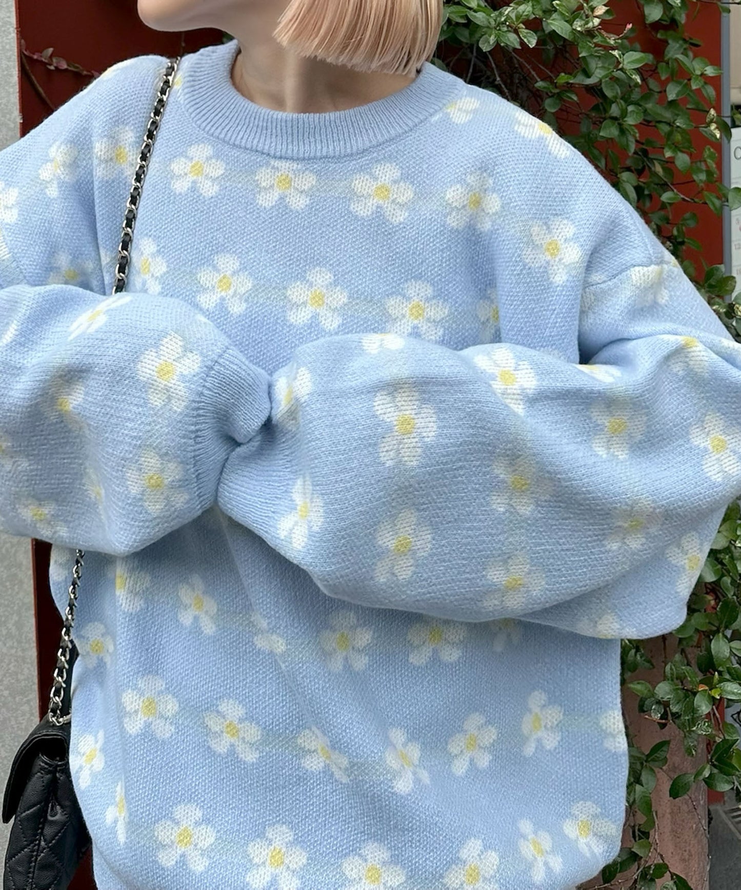 【セットアップで着られる】お花のニットトップス【サックスブルー】