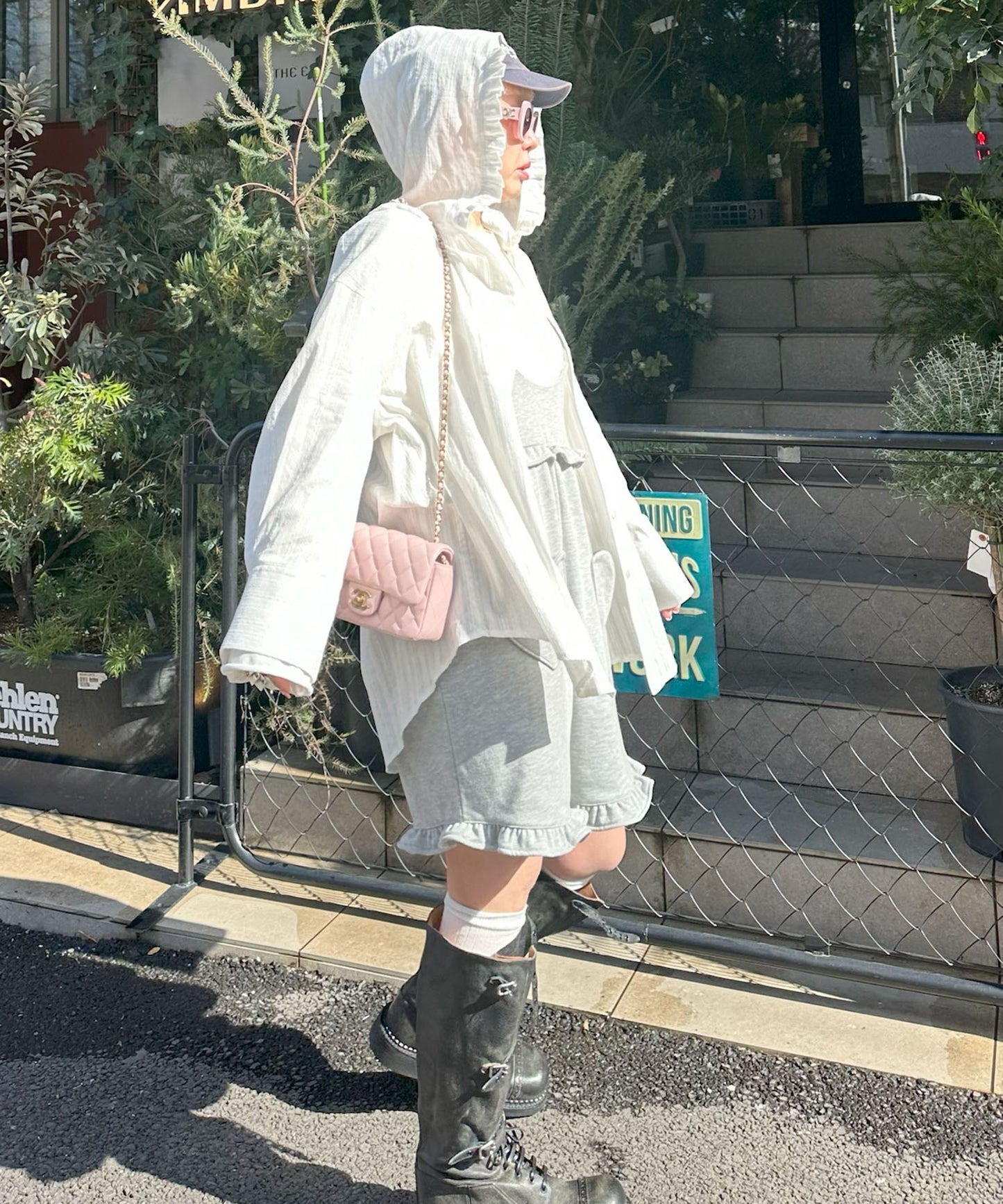 フリフリフードシャツ【オフホワイト】