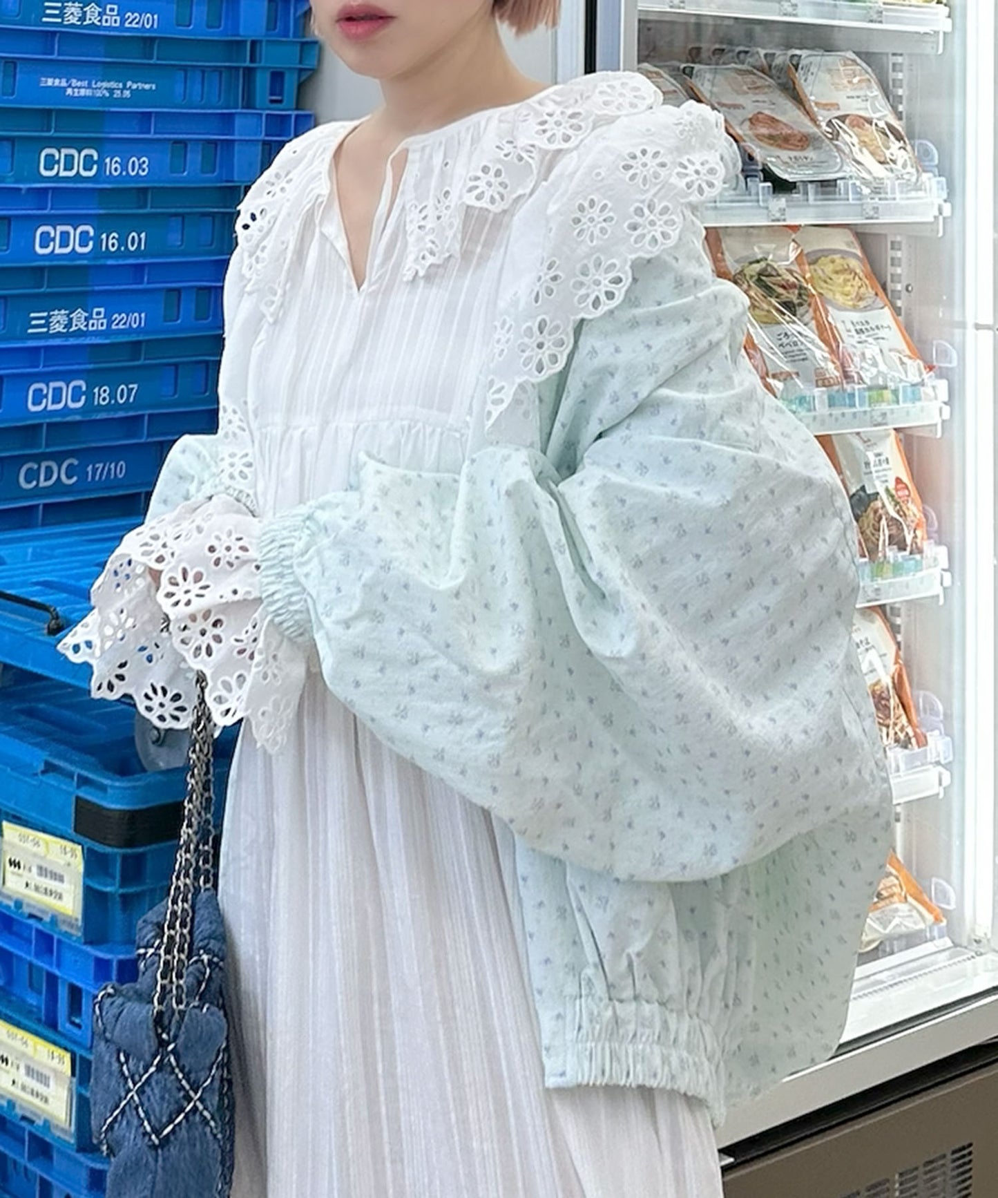小花柄BIGブルゾン【サックスブルー】